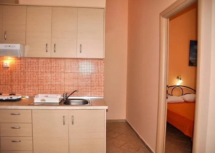 Themis Pensiune Vrasná